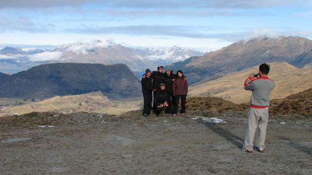 2007-06-14 NZ Queenstown, Wanaka IMG_9565 Travelers at Coronet Peak ski area near Queenstown